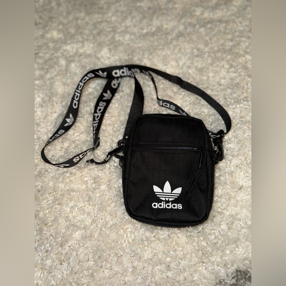 ADIDAS Unisex Originals Festival Crossbody Handbag - Black-White Like New - Picture 3 of 10